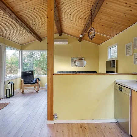 4 Person In Jaegerspris-by Traum